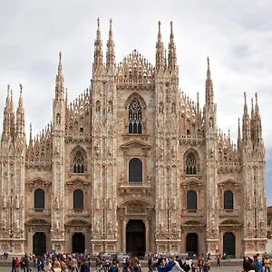 https://nice-apartment-in-milano-close-to-undergrond-m3.italymilanhotels.net